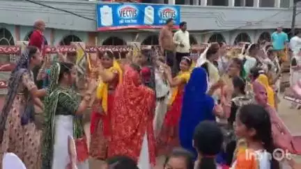 गुना नगर: मुनिश्री योग सागर महाराज का 37 वर्षों बाद हुआ गुना आगमन, जैन समाज सहित अन्य समाज जनों ने किया स्वागत