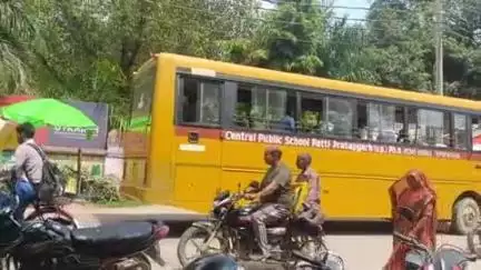 प्रतापगढ़: एआरटीओ ने जनपद के विभिन्न इलाकों में चलाया चेकिंग अभियान, 21 वाहनों के काटे चालान व 5 वाहन सीज