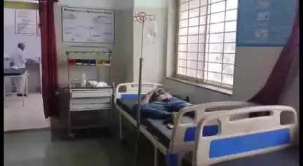 लखनादौन: परासिया के पास तेज रफ्तार वाहन ने मोटरसाइकिल सवारों को मारी टक्कर, जबलपुर रेफर
