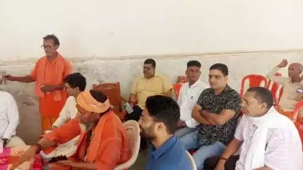 गुठनी: एसडीओ के नेतृत्व में श्रावणी मेला को लेकर सोहगरा धाम में हुई बैठक