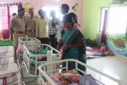 సిద్దిపేట అర్బన్: సిద్దిపేట పట్టణంలోని బాలసదనమును సందర్శించిన ఏసీపీ రవీందర్ రెడ్డి