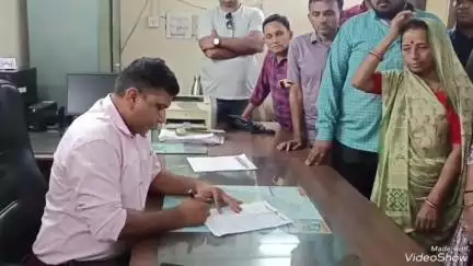 સિહોર: સિહોર રાજકારણમાં ગરમાવો. ન પા મહિલા કોર્પોરેટર નું રાજીનામું મુદે. આજરોજ ડેપ્યુટી કલેકટરને આપ્યું રાજીનામુ