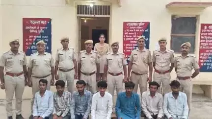 जिला पुलिस अधीक्षक, जैसलमेर सुधीर चौधरी के निकटतम निर्देशन में, जिला पुलिस की त्वरित बड़ी कार्यवाही, पुलिस थाना नाचना द्वारा ऑपरेशन खुलासा के तहत निर्माणाधीन विद्युत लाईन से तार चोरी करने वाली गैंग का पर्दाफाश कर 07 मुल्जिमान को किया गिरफ्ता