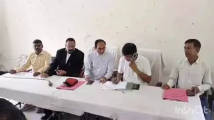 दाउदनगर: प्रखंड कार्यालय सभागार में लगे चलंत लोक अदालत में 66 वाद निष्पादित, चलंत लोक अदालत सस्ता व सुलभ न्याय प्रदान करती है