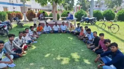 मधेपुरा: टीपी कॉलेज में एनएसयूआई कार्यकर्ताओं की बैठक, शिक्षा, नौकरी और भागीदारी पर हुई चर्चा