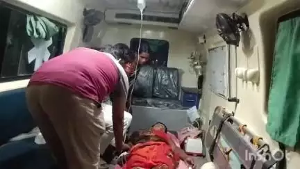 हिलसा: लहराडाक के पास बाइक ने सड़क पर पैदल चल रही महिला को मारी टक्कर, पटना रेफर