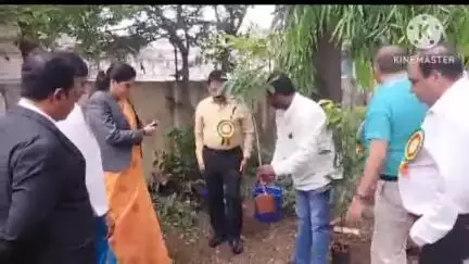ಚಿಕ್ಕಬಳ್ಳಾಪುರ: ತಾಪಮಾನ ಏರಿಕೆಯಾಗುತ್ತಿರುವುದು ಆತಂಕಕಾರಿ: ನಗರದ ಅಂಬೇಡ್ಕರ್ ಭವನದಲ್ಲಿ ನ್ಯಾ.ನೇರಳೆ ವೀರಭದ್ರಯ್ಯ ಭವಾನಿ