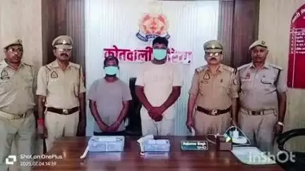औरैया: चोरी की योजना बना रहे दो युवकों को मुखबिर की सूचना पर पुलिस ने मधुपुर रोड के समीप गिरफ्तार किया