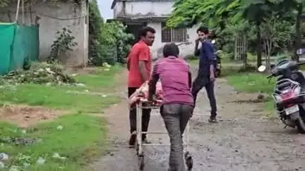 बैतूल नगर: गौशाला में नशे में धुत युवक ने खाई जहरीली दवा, अस्पताल ले जाते समय हुई मौत