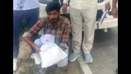 सिरसा: पुलिस ने शहर में कार सवार युवक को 1 किलो 135 ग्राम गांजे के साथ किया गिरफ्तार