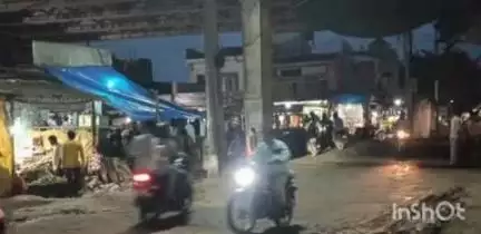 मेराल: मेराल प्रखंड मुख्यालय के बस स्टैंड स्थित डंडई रोड पर अतिक्रमण पर चलेगा बुलडोजर
