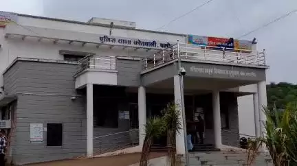 दमोह: अजाक थाने के सामने बुजुर्ग से मारपीट, वीडियो वायरल होने के बाद पुलिस ने आरोपी को पकड़ा