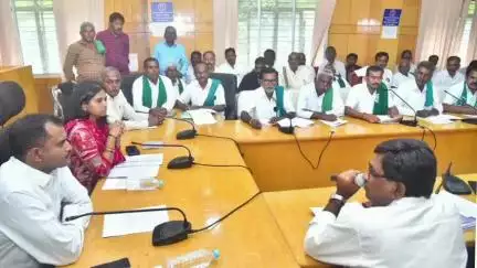 ತುಮಕೂರು: ಹತ್ತಿ ಬಿತ್ತನೆಗೆ ಕಾನೂನುಬದ್ಧ ಒಪ್ಪಂದ ಕಡ್ಡಾಯ: ನಗರದಲ್ಲಿ ಸೀಡ್ಸ್ ಕಂಪನಿಗಳಿಗೆ ಜಿಲ್ಲಾಧಿಕಾರಿ ಸೂಚನೆ