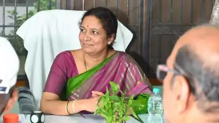 పాణ్యం: సీఎం చంద్రబాబు ఏర్పాటు చేసిన  వీడియో కాన్ఫరెన్స్‌లో పాల్గొన్న పాణ్యo ఎమ్మెల్యే గౌరు చరిత రెడ్డి