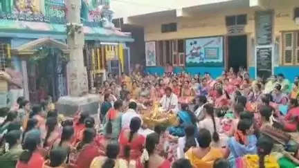జమ్మలమడుగు: పట్టణంలోని శ్రీ గ్రంధి వారి సోమేశ్వర స్వామి దేవాలయంలో వారాహి నవరాత్రుల ప్రత్యేక పూజలు