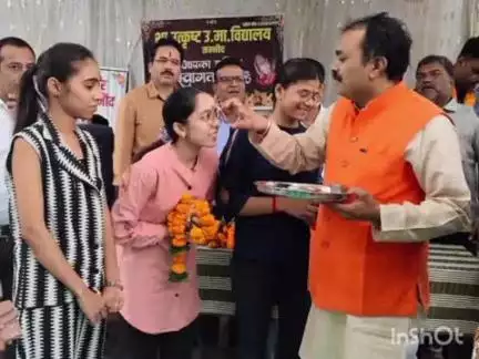 कन्नौद: कन्नौद के 350 विद्यार्थियों के खाते में लैपटॉप के लिए ट्रांसफर की गई राशि, कार्यक्रम में विधायक आशीष शर्मा हुए शामिल
