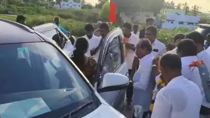 சேரன்மகாதேவி: தவெக அதிமுகவிற்கு சவாலாக இருக்கலாம் சேரன்மகாதேவியில் ஓரணியில் தமிழ்நாடு உறுப்பினர் சேர்க்கையில் கனிமொழி எம்பி பேட்டி