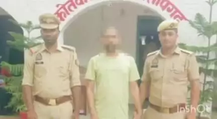 प्रतापगढ़: हत्या के प्रयास मामले में वांछित अभियुक्त को पुलिस ने काशीपुर बगिया के पास से गिरफ्तार किया, भेजा जेल