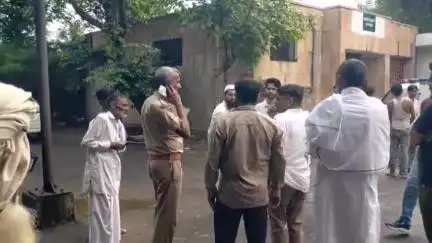 नूह: दिल्ली-मुंबई हाईवे पर तिघरा गांव के पास सड़क हादसे में ट्रक ड्राइवर की मौत