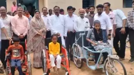 बहरी: सीधी जिले के कुसमी में विधायक ने विकलांग बच्चों को आवश्यक उपकरण दिए