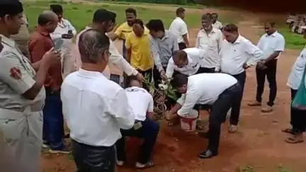 ଜଟଣୀ: ଶରତ ପାଇକରାୟ ଷ୍ଟାଡିୟମରେ ବନ ମହୋତ୍ସବ ସପ୍ତାହ କାର୍ଯ୍ୟକ୍ରମ ଅନୁଷ୍ଠିତ