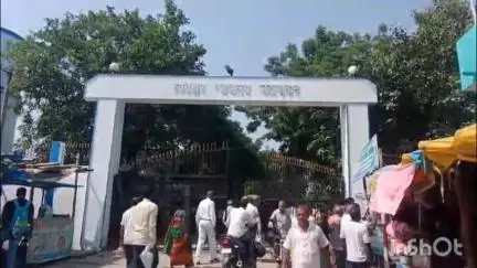 जहानाबाद: आत्मसमर्पण के बाद फरार कैदी ने फिर जहानाबाद न्यायालय में किया आत्मसमर्पण