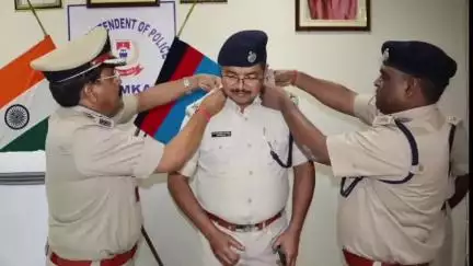 दुमका: SP कार्यालय में IG दुमका प्रक्षेत्र शैलेंद्र कुमार सिन्हा की अध्यक्षता में पीपिंग सेरेमनी का आयोजन किया गया