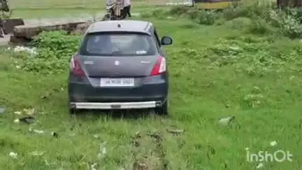 कुंडहित: जितुहिड़ मोड़ के पास सुजुकी वैन और बाइक की आपसी टक्कर में दो लोग घायल