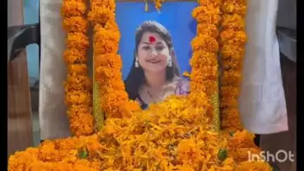 ଡାବୁଗାଁ: ଡାବୁଗାଁର ମହିଳା ଡାକ୍ତରଙ୍କ ଅକାଳ ବିୟୋଗରେ ଗୋଷ୍ଠୀ ସ୍ୱାସ୍ଥ୍ୟକେନ୍ଦ୍ରରେ ଶୋକସଭା ଅନୁଷ୍ଠିତ