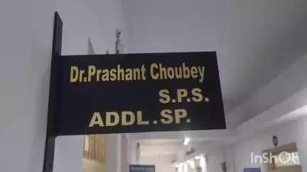 विदिशा नगर: शमशाबाद थाना क्षेत्र में बस व कार के बीच हुई टक्कर, 8 लोग हुए घायल