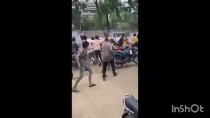 पीथमपुर: तिरुपति बालाजी कंपनी के बाहर युवकों में हिंसक झड़प