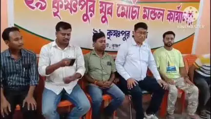তেলিয়ামুড়া: চাকমাঘাট স্থিত ২৯ কৃষ্ণপুর যুব মোর্চা মন্ডল কার্যালয়ে ২৯ কৃষ্ণপুর যুব মোর্চার কর্মীদের নিয়ে বৈঠক করে মন্ত্রী