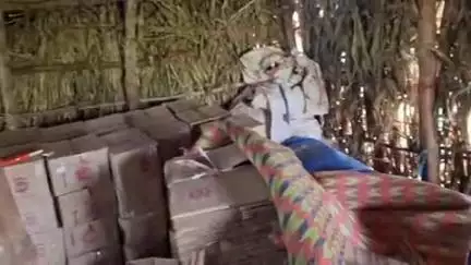 शिरपूर: तालुक्यातील न्यु बोराडी जवळ जमानापाणी येथे बनावट दारूचा मिनी कारखाना उध्वस्त,2 लाख 27 हजारांचा मुद्देमाल जप्त