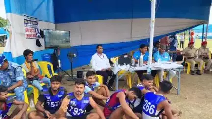 मोतिहारी: मोतिहारी में होमगार्ड बहाली के लिए आयोजित शारीरिक दक्षता की जांच परीक्षा में 266 अभ्यर्थी हुए सफल