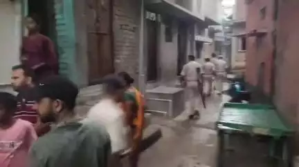 बाढ़: बाढ़ थाना क्षेत्र के गोला रोड पर एक अधेड़ महिला को गोली लगी, घायल होने पर पटना रेफर