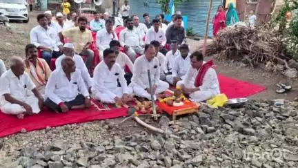 निलंगा: प्रदेश काँग्रेस कमिटीचे सरचिटणीस अशोकराव पाटील निलंगेकर यांच्या हस्ते औराद शहाजणी येथील विकासकामांचे भूमिपूजन संपन्न..