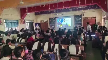 बड़वानी: प्रतिभाशाली विद्यार्थी प्रोत्साहन योजना के तहत ज़िला स्तरीय कार्यक्रम आयोजित