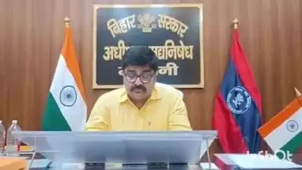 मधुबनी: उत्पाद विभाग ने जिले भर से 2 अभियुक्तों को किया गिरफ्तार, उत्पाद अधीक्षक ने दी जानकारी