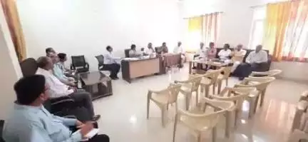 बाबई: माखन नगर महाविद्यालय जन भागीदारी समिति की बैठक संपन्न, माखन नगर विधायक भी हुए शामिल