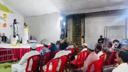 होशंगाबाद नगर: फाजिल मंजिल के पास यादे हुसैन में आज़ाद इस्लामिया कमेटी द्वारा ऑल इंडिया मुशायरा का आयोजन