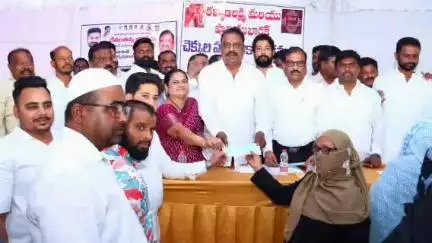 ఇబ్రహీంపట్నం: పేదింటి ఆడబిడ్డల పెండిండ్లకు కల్యాణ లక్ష్మి షాదీ ముబారక్ పథకాలు ఎంతగానో ఉపయోగపడతాయి: ఎమ్మెల్యే ప్రకాష్ గౌడ్