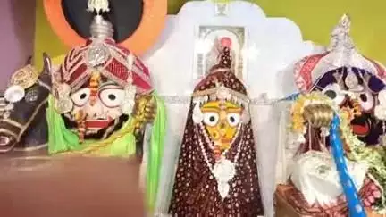 ଜୟପୁର: ଜୟପୁର  ରଥଯାତ୍ରା    ରେ ବାଙ୍କମଠ ଠାରେ   ଶ୍ରୀ ଜିଉ  ବୁଦ୍ଧ ଓ କଳକି ଅବତାରରେ  ଭକ୍ତ ଙ୍କୁ ଦେଲେ ଦର୍ଶନ