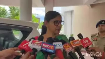बलरामपुर: बलरामपुर में प्रभारी सचिव ने कहा, राज्य में 95% जगह पर 3 महीने का राशन हो चुका है वितरित