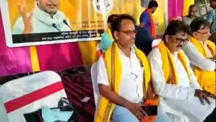 बलिया: बलिया नगर परिषद क्षेत्र के लखमिनिया में जनसुराज पार्टी द्वारा बिहार बदलाव सभा का भव्य आयोजन