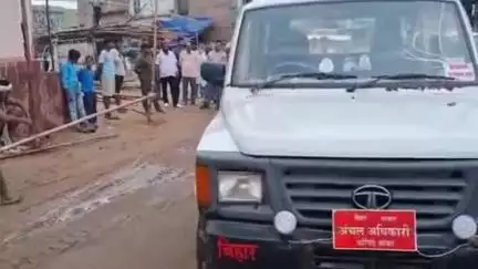 धोरैया: मुहर्रम को लेकर कुर्मा में सीओ के नेतृत्व में कंट्रोल रूम का निर्माण स्थल अतिक्रमण मुक्त कराया गया