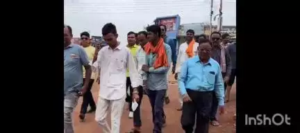 बेमेतरा: उत्तर प्रदेश में यादव कथावाचक के साथ मारपीट और दुर्व्यवहार के खिलाफ यादव समाज के लोगों ने बेरला SDM को सौंपा ज्ञापन