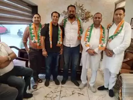 रुद्रपुर: भाजपा के पूर्व मंडल महामंत्री रोशन सिंह ने भाजपा छोड़कर कांग्रेस की सदस्यता ली