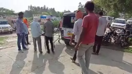 फतेहपुर: कल्यानपुर के मौहार में संदिग्ध अवस्था में युवक की हुई मौत, पिता ने करवाया पोस्टमार्टम