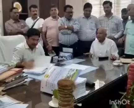 आगरा: संजय पैलेस की 36 पार्किंग नगरायुक्त ने की स्थगित, विधायक ने दी जानकारी