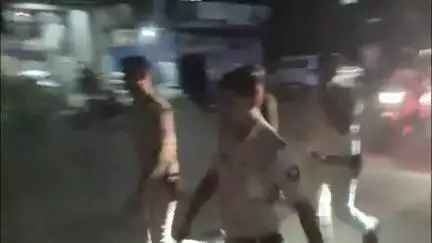 डोभी: मोहर्रम का त्योहार शांतिपूर्ण ढंग से मनाने के लिए बहेरा पुलिस ने निकाला फ्लैग मार्च